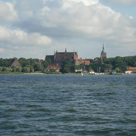Hotel Kopernik Frombork Exterior photo