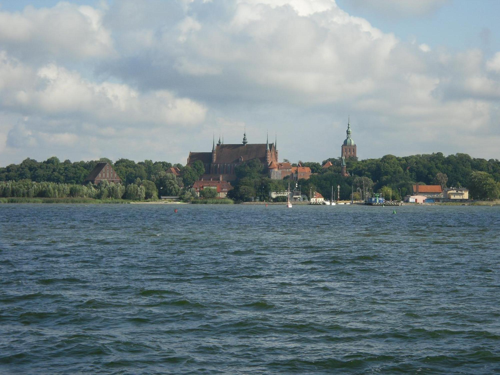 Hotel Kopernik Frombork Exterior photo